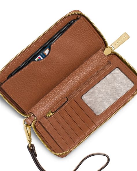 michael michael kors leather flat wallet|Michael Kors Wallet female.